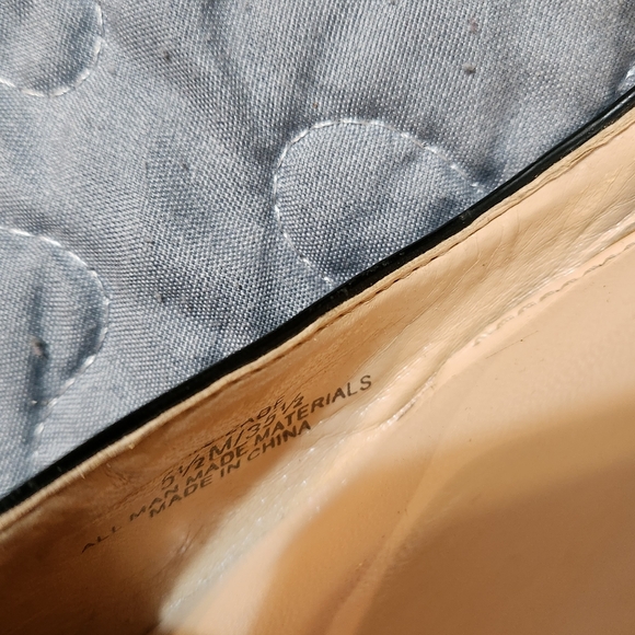 Jessica Simpson Flats - Picture 2 of 3